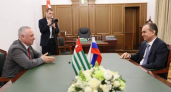 Кондратьев и президент Абхазии договорились о запуске совместных производств