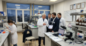 Депутаты ЗСК посетили центр биомедицины КубГМУ с пятью лабораториями