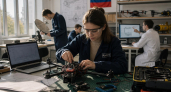 1500 студентов КубГУ побывали на форуме беспилотных технологий с трофейным оружием