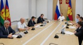 Кондратьев обсудил топливо на Кубани после пожара на нефтебазе в Сочи