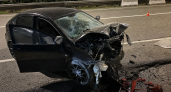 В Сочи 38 летний водитель погиб после удара автомобиля об ограждение