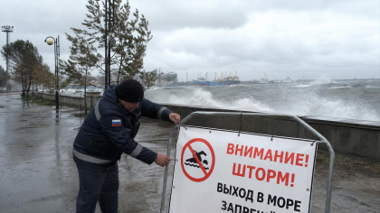 Шторм до 25 м/с: у берегов Анапы и Темрюка волны достигнут 3,5 метра